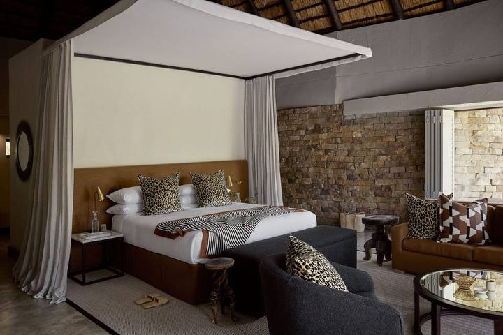 House bedroom, Chitwa Chitwa