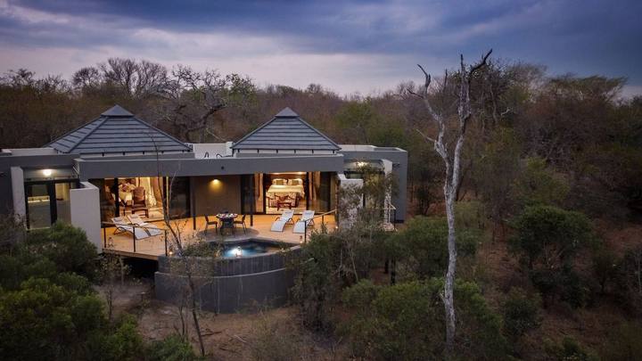Linked suites, Idube Game Reserve