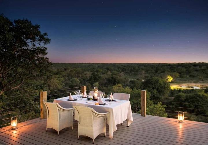 Dining deck, Leopard Hills