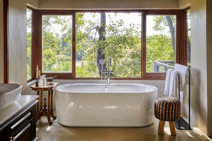 Bathroom, Lion Sands Tinga Lodge