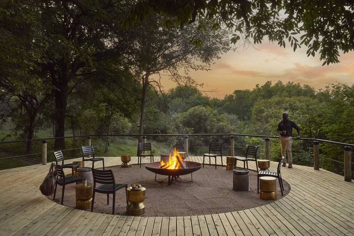 Fire deck, Lion Sands Tinga Lodge
