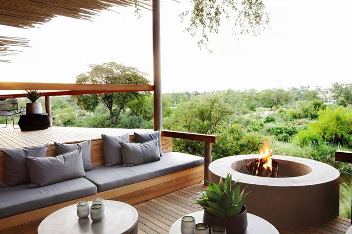 Granite Suites fire deck, Londolozi