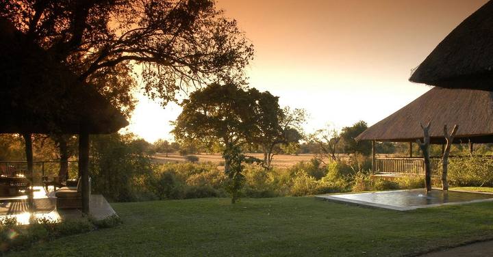Bush Lodge at sunset, Sabi Sabi