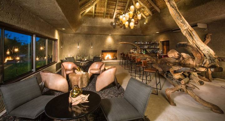 Earth Lodge lounge, Sabi Sabi