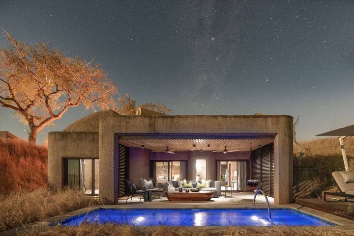 Earth Lodge suite at night, Sabi Sabi