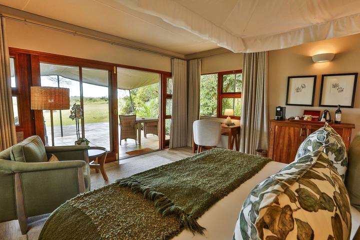 Luxury suite, Savanna Private Game Reserve