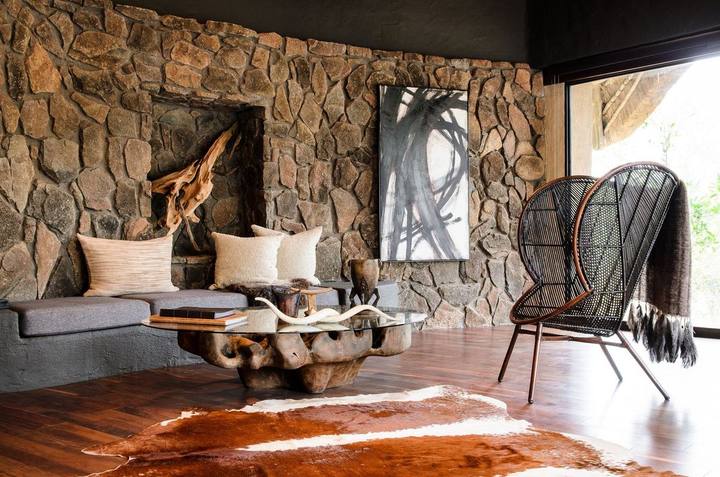Boulders Lodge stone lounge, Singita Sabi Sand