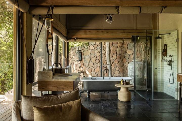 Ebony Lodge bathroom, Singita Sabi Sand