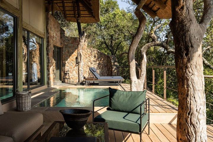 Ebony Lodge suite deck, Singita Sabi Sand