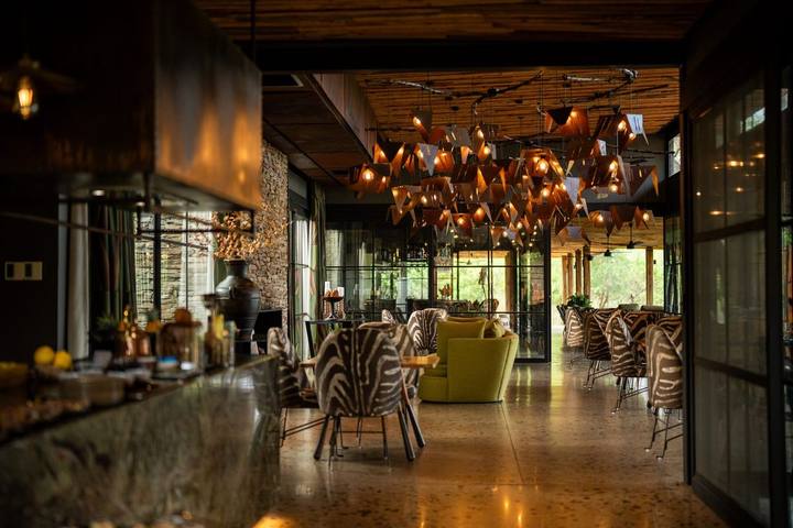 Bar, Tengile River Lodge