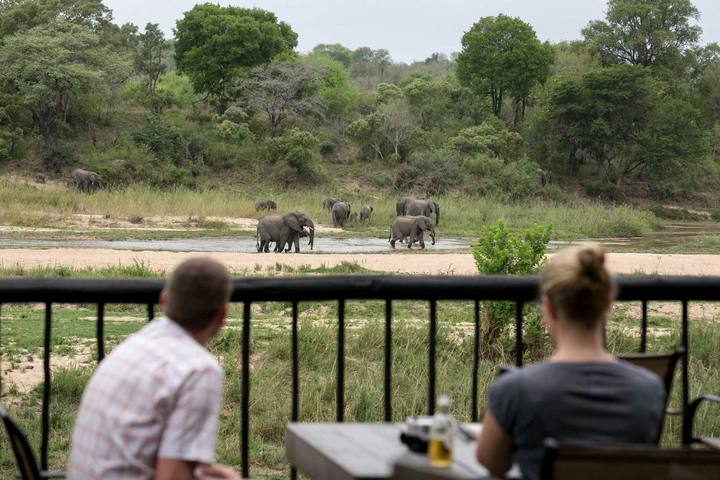 Riverside elephants deck, Umkumbe